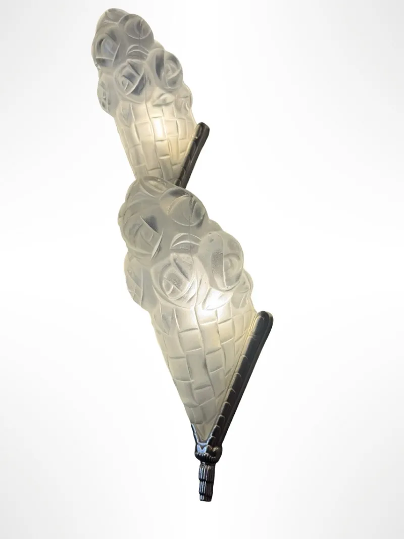 Pamono Art Deco Bouquets aux Roses Wall Lights from Verrerie d'Art Degué, 1930s, Set of 2> Wall Lights & Sconces