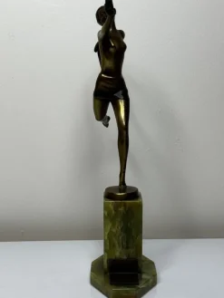 Pamono Art Deco Bronze Sculpture Dancing Graceful Lady on Onyx Plinth by Josef Lorenz, 1925> Art Deco|Sculpture