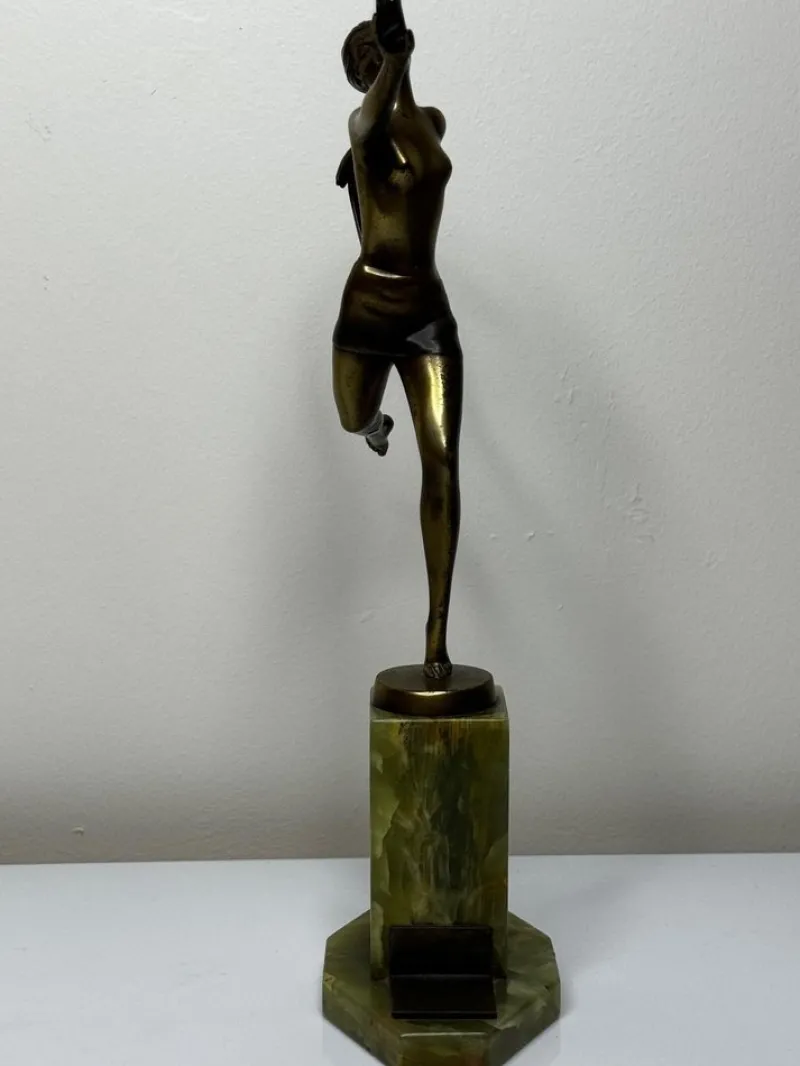 Pamono Art Deco Bronze Sculpture Dancing Graceful Lady on Onyx Plinth by Josef Lorenz, 1925> Art Deco|Sculpture