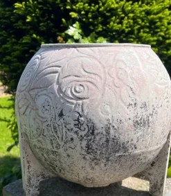 Pamono Art Deco Cast Iron Garden Planter from Deville & Cie, 1920s><noscript><img width=