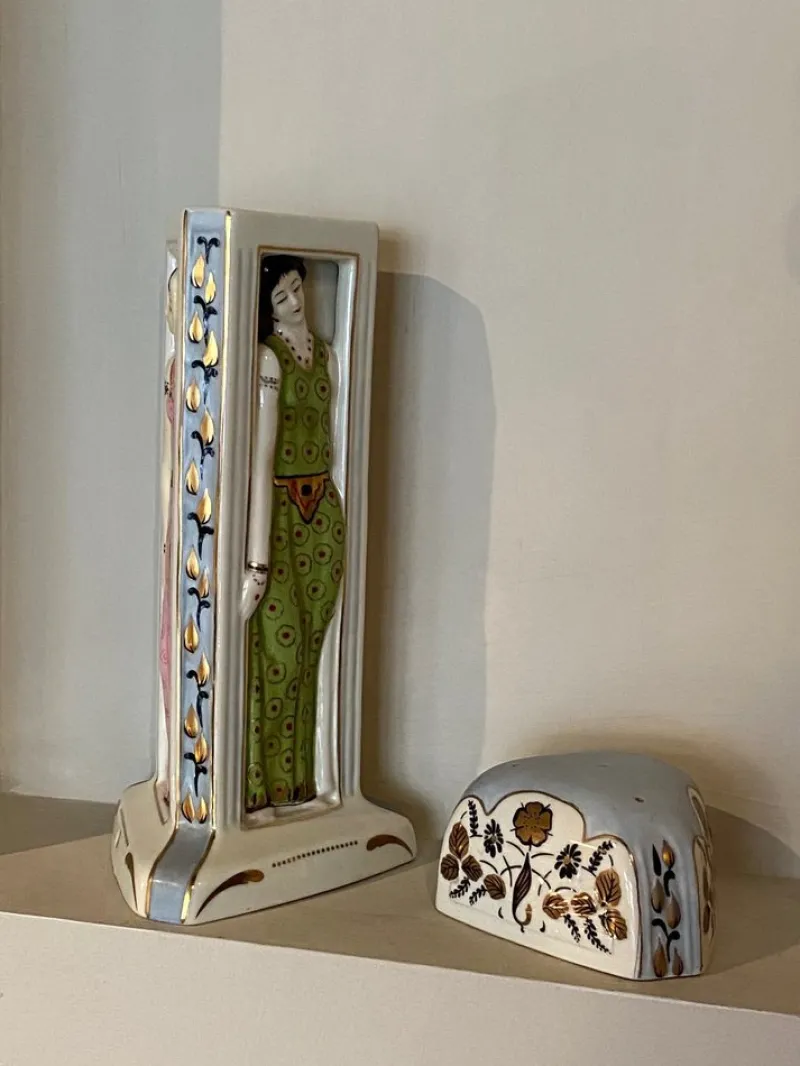 Pamono Art Deco Ceramic Sculpture> Art Deco