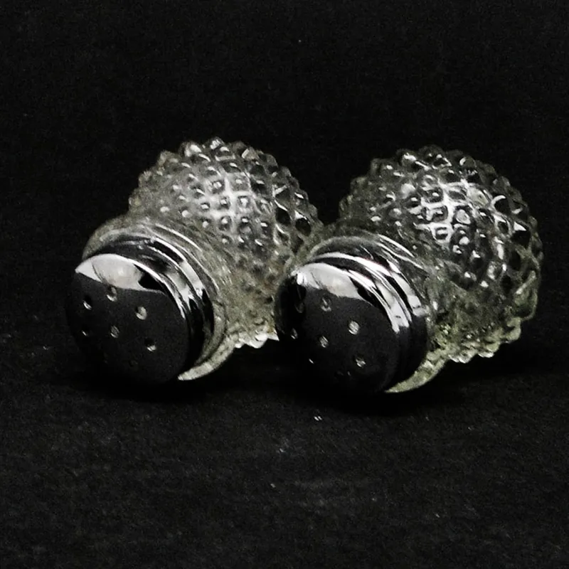 Pamono Art Deco Crystal Set of Salt Holder, United Kingdom, 1950s, Set of 2> Salt & Pepper Shakers
