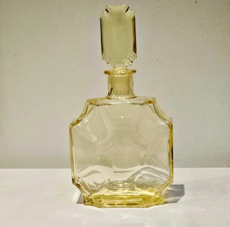 Pamono Art Deco Decanter Set in Yellow Glass by Moser/Bohemia, Czech, 1920s> Glassware