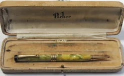 Pamono Art Deco Duofold Marbleised Fountain Pen & Pencil Set in Original Parker Box from Parker, 1930s, Set of 2><noscript><img width=