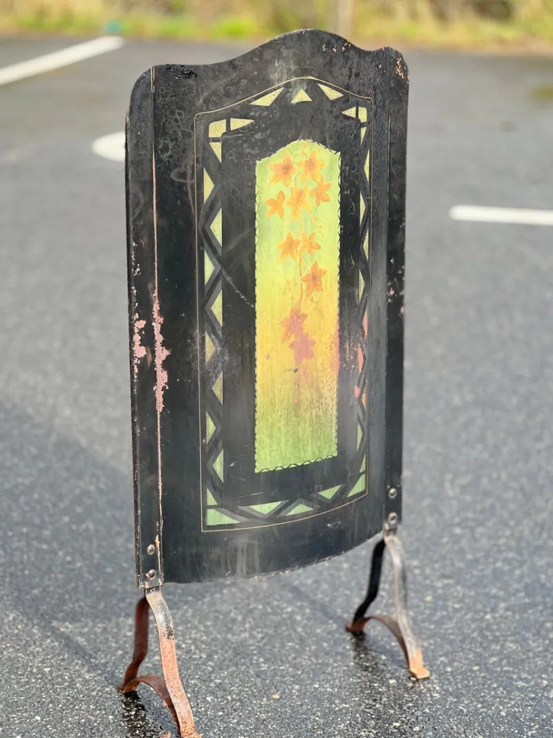 Pamono Art Deco Fire Screen in Painted Metal, Early 20th Century> Fireplaces And Mantels