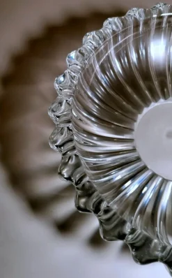 Hot Pamono Art Deco French Glass Bowl by Pierre d'Avesn for Daum, 1930