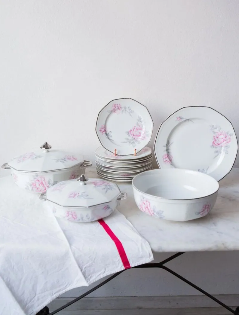 Hot Pamono Art Deco French Limoges Porcelain Dishes, 1930s, Set of 15
