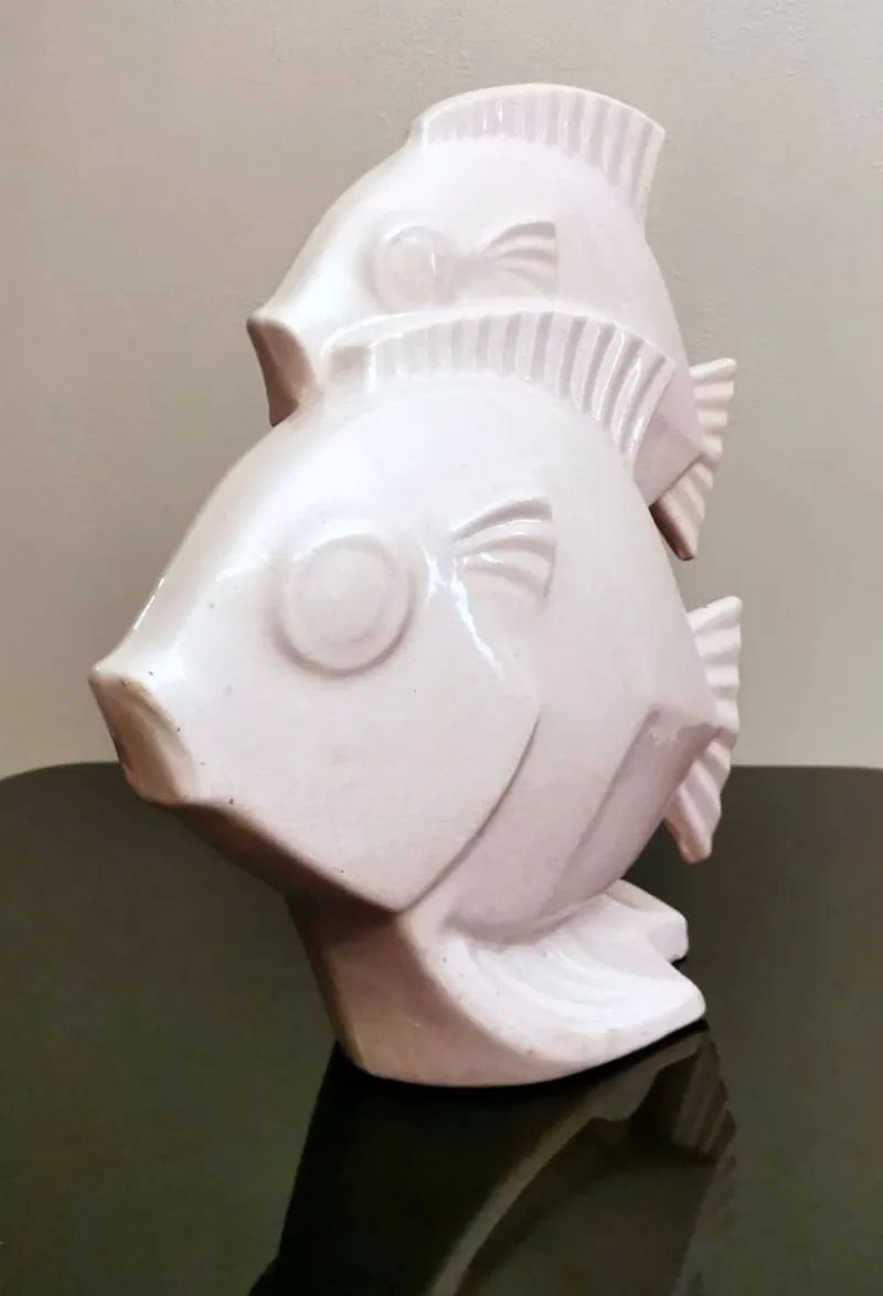 Hot Pamono Art Deco French Sculpture of Two Fish in Craquelé Porcelain