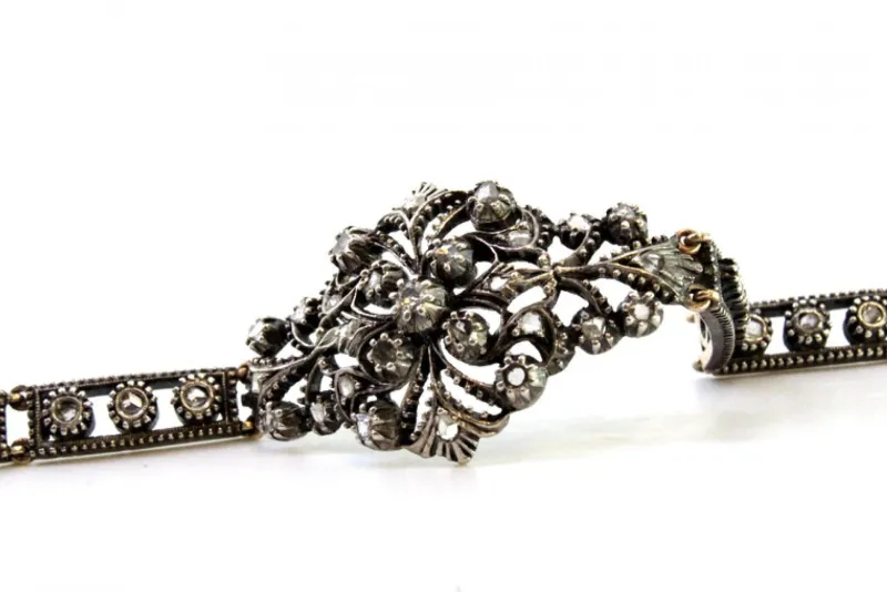Pamono Art Deco Gold and Silver Bracelet with Central Brilliant-Cut Diamond and Diamond Chips> Bracelets