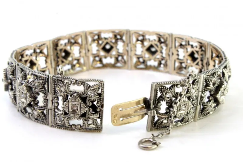 Pamono Art Deco Gold and Silver Articulated Bracelet with Brilliant-Cut Diamonds and Flakes> Bracelets