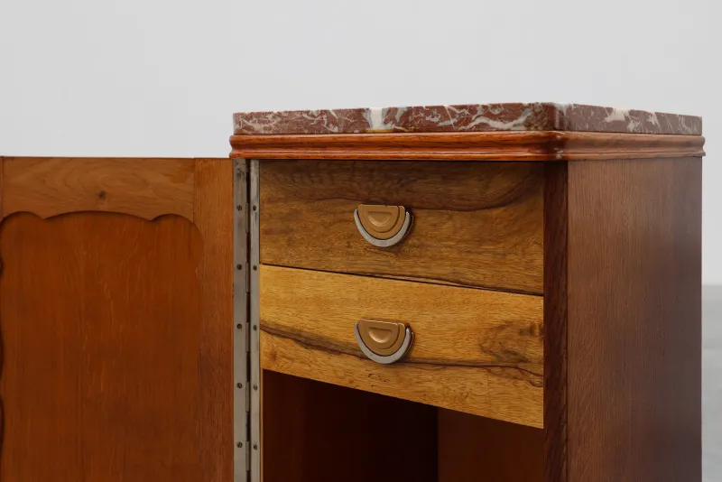 Pamono Art Deco Nightstands in Oak with Marble Tops, France, 1920s, Set of 2> Nightstands