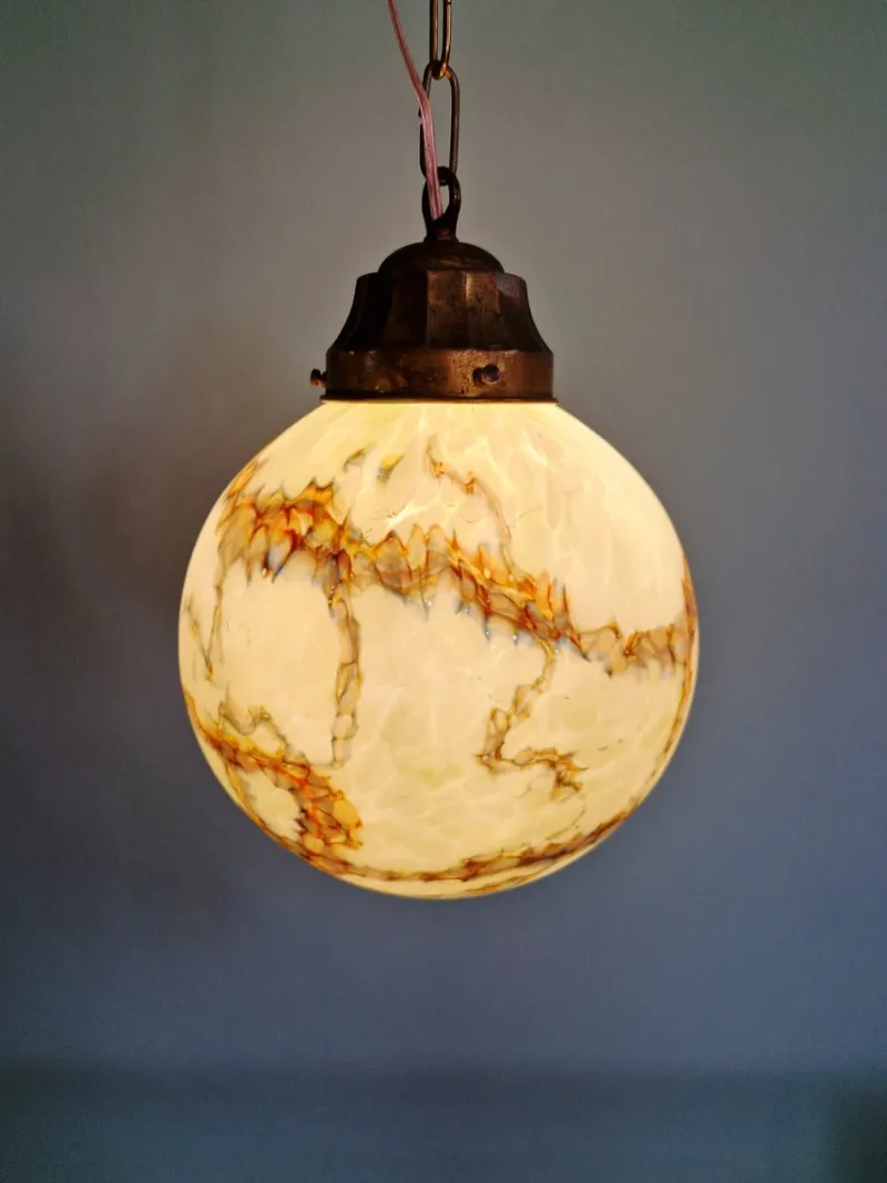 Pamono Art Deco Pendant Light in Speckled Satin Opaline, 1930s> Ceiling Lights