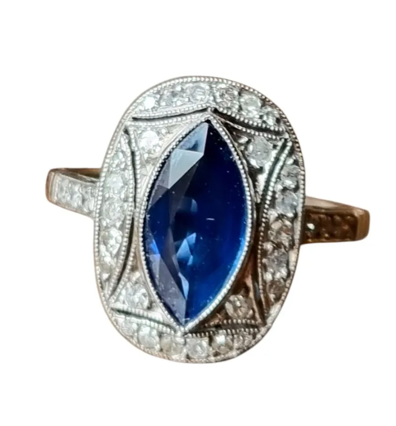 Outlet Pamono Art Deco Ring of Blue Sapphire and Diamonds Mounted in Platinum, 1925