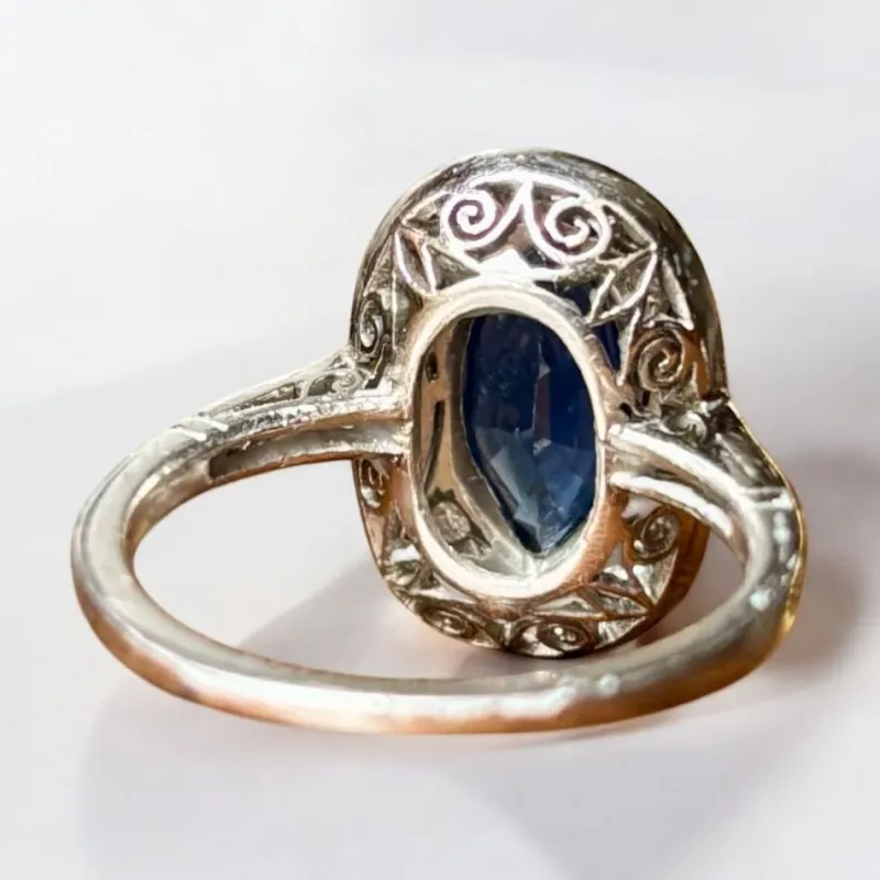 Outlet Pamono Art Deco Ring of Blue Sapphire and Diamonds Mounted in Platinum, 1925
