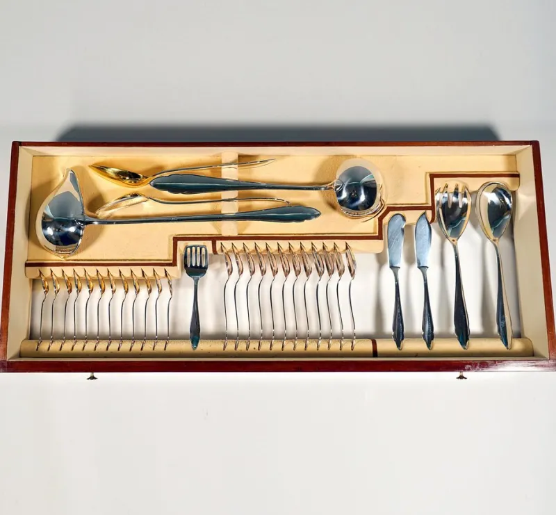 Pamono Art Deco Silver Cutlery Set for 12 in Showcase attributed to Bruckmann &Sons Germany, 1920s, Set of 140> Cutlery & Serving Utensils
