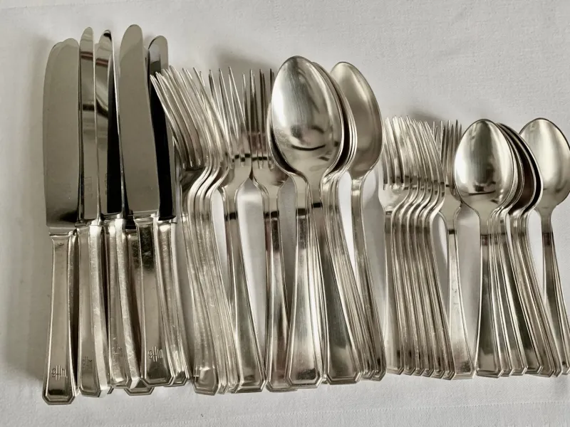 Pamono Art Deco Silver-Plated Cutlery Set with GHM Monogram from Wiskemann, Belgium, 1935, Set of 40> Cutlery & Serving Utensils