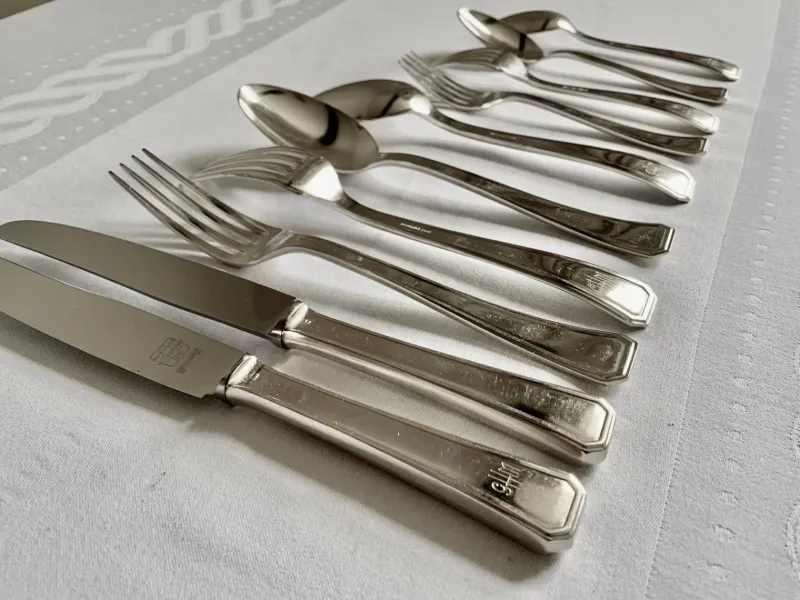 Pamono Art Deco Silver-Plated Cutlery Set with GHM Monogram from Wiskemann, Belgium, 1935, Set of 40> Cutlery & Serving Utensils