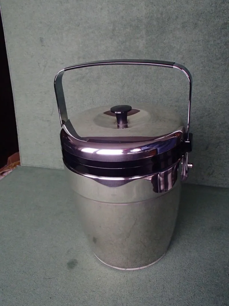 Pamono Art Deco SIlver-Plated Ice Bucket with Insert from Erhard, 1940s> Ice Buckets & Wine Coolers