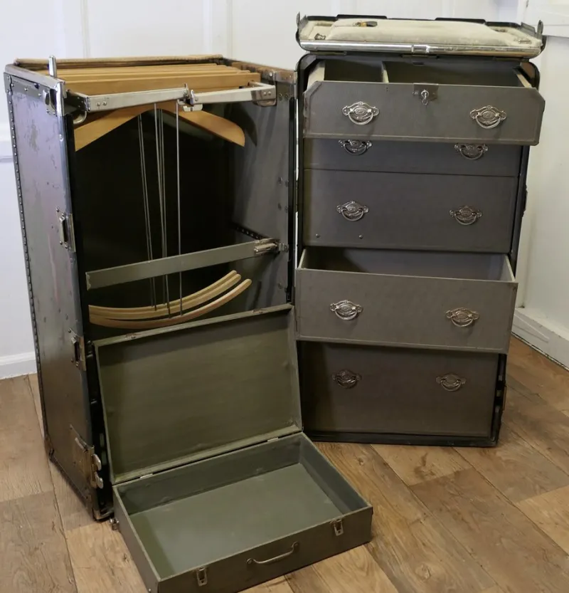Pamono Art Deco Steamer Trunk by Hartman Luggage Co., 1890s> Trunks Crates & Baskets