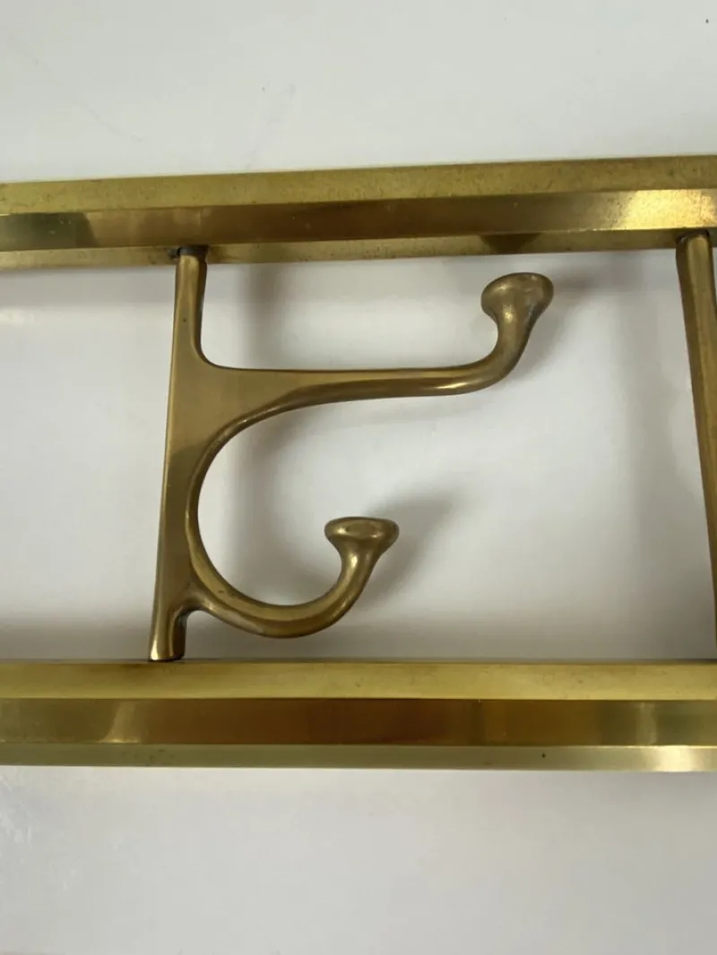 Pamono Art Deco Style Brass Coat Rack With Foldable Hooks, Austria, 1940s> Racks, Hooks & Valets