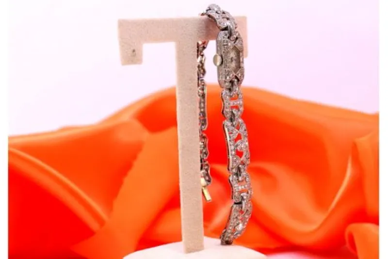 Online Pamono Art Deco Style Platinum Watch with Brilliant-Cut Diamonds