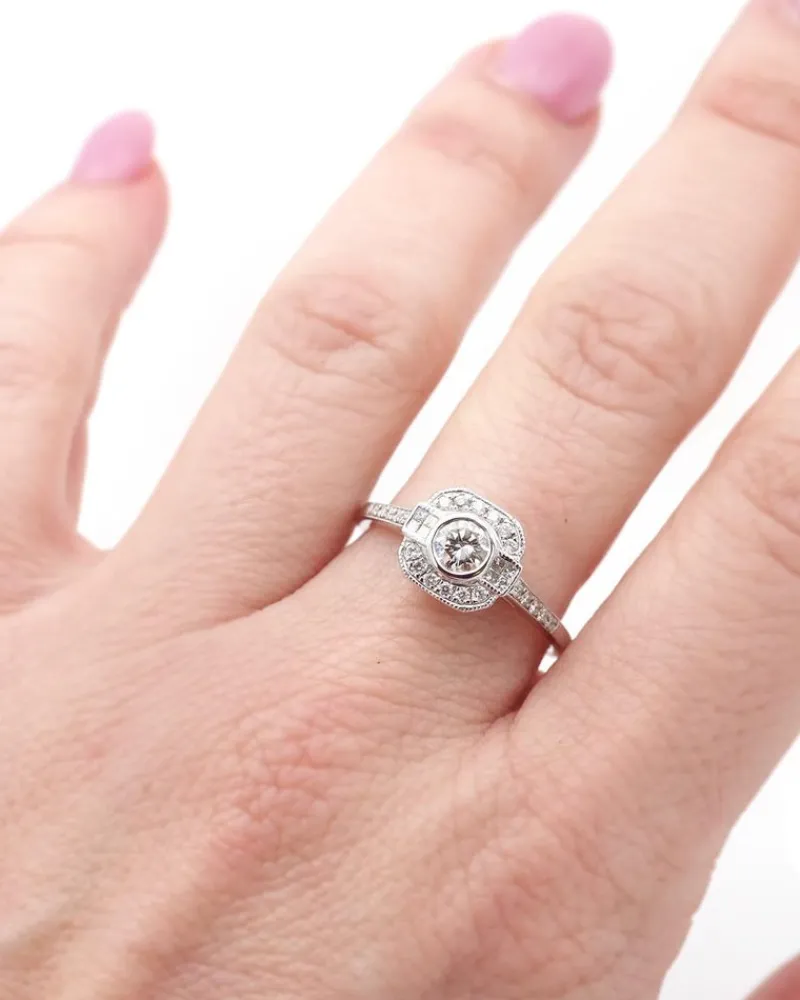 Pamono Art Deco Style Ring with 0.25 Ct Diamond> Rings