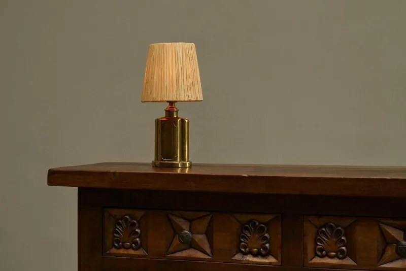 Best Pamono Art Deco Table Lamp in Patinated Brass with Raffia Shade, 1940s
