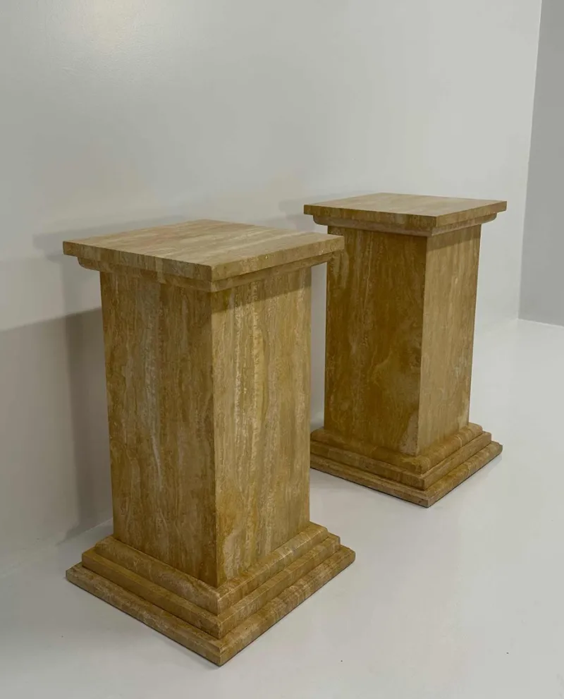 Pamono Art Deco Travertine Columns, 1940s, Set of 2> Pedestals And Columns