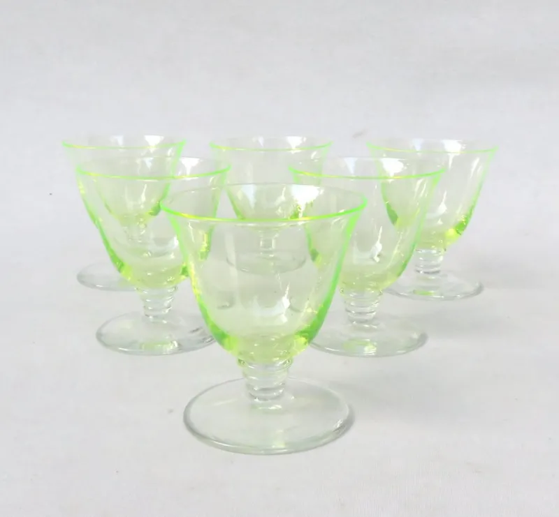 Pamono Art Deco Uranium Glass Liqueur Glasses, 1920s, Set of 6> Glassware
