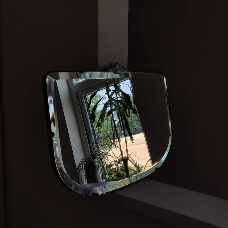 Pamono Art Deco Wall Mirror with Bevelled Frameless Edge and Chrome Fantail Crest, 1930s> Mirrors