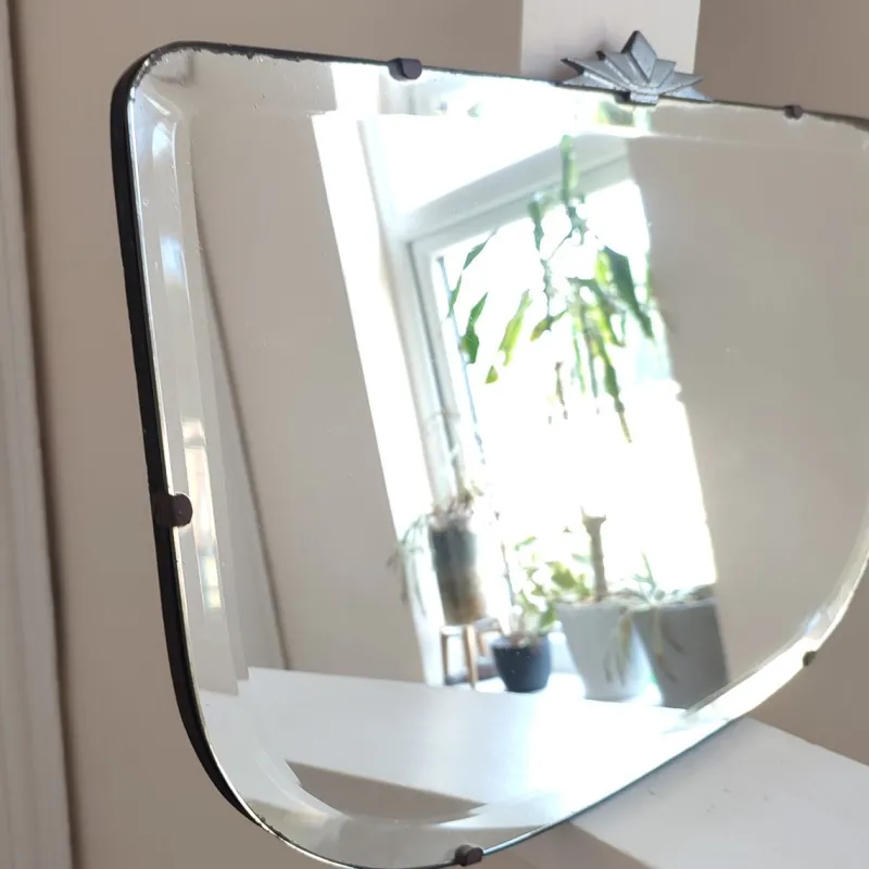 Pamono Art Deco Wall Mirror with Bevelled Frameless Edge and Chrome Fantail Crest, 1930s> Mirrors