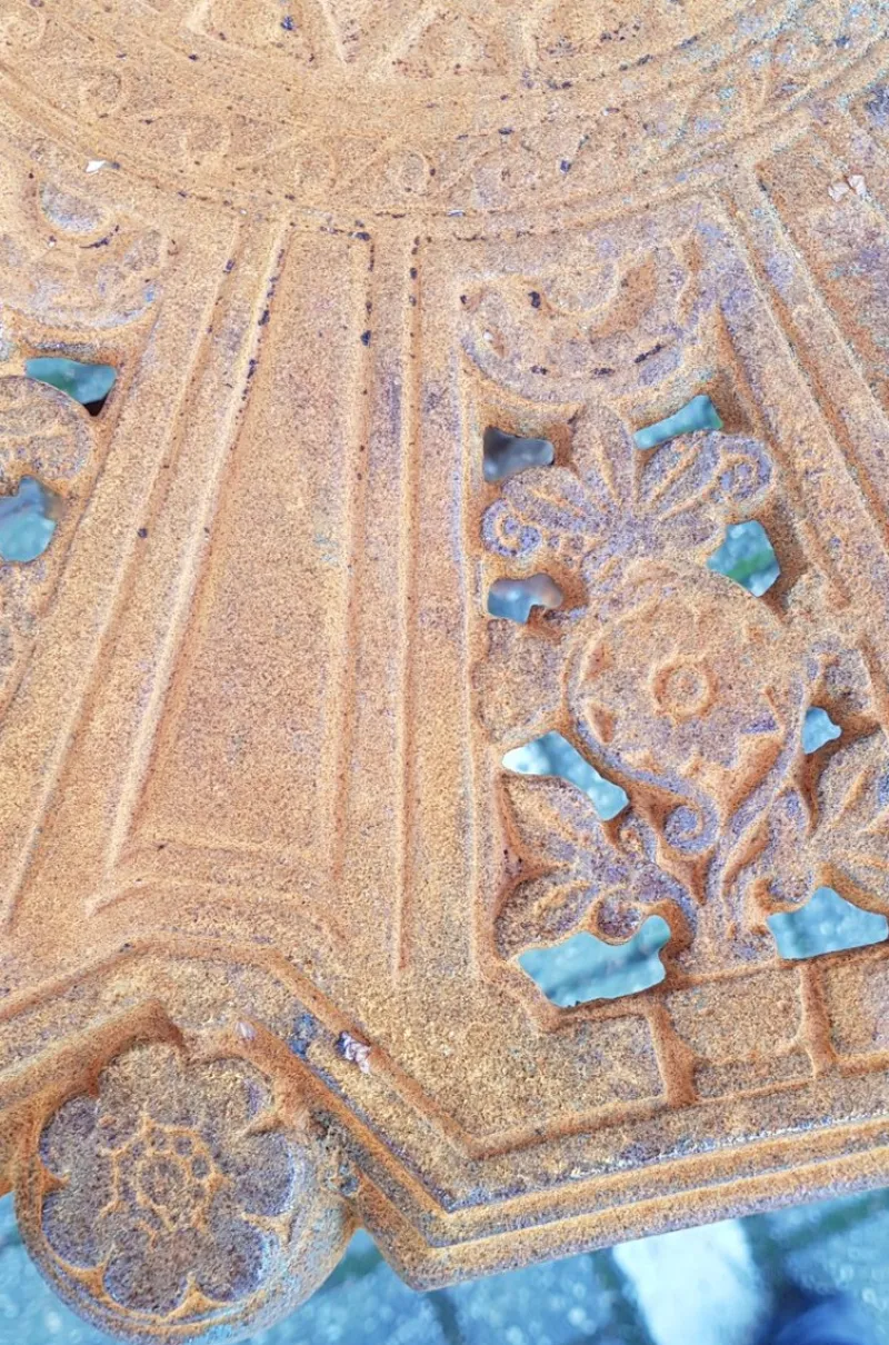 Pamono Art Nouveau Cast Iron Garden Table> Garden Tables