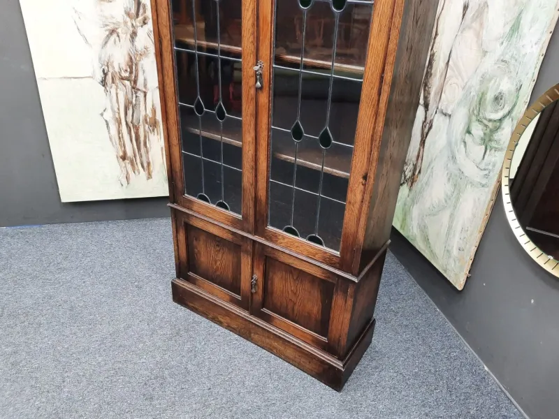 Pamono Art Nouveau Oak and Tiffany Glass Display Cabinet, 1910s