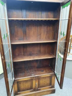 Pamono Art Nouveau Oak and Tiffany Glass Display Cabinet, 1910s