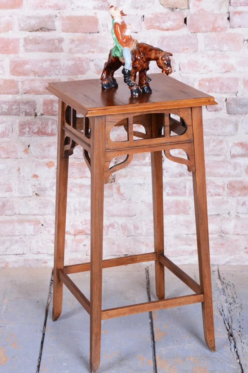 Pamono Art Nouveau Pedestal in Walnut, 1900s