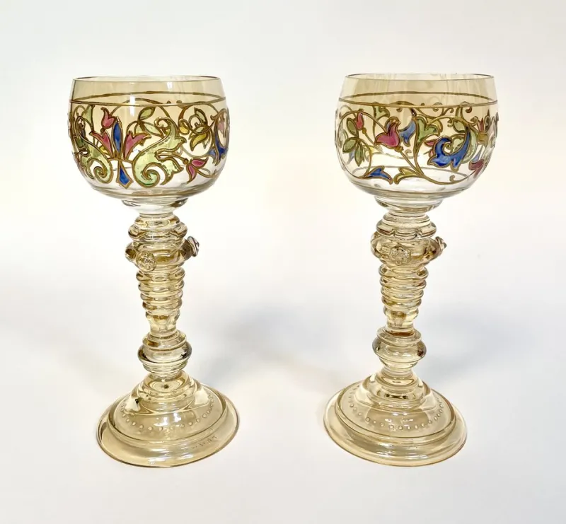 Pamono Art Nouveau Roman Style Wine Glasses with Hand-Painted Crystal Glass from Glashütte Theresienthal, Germany, 1920s, Set of 2> Glassware