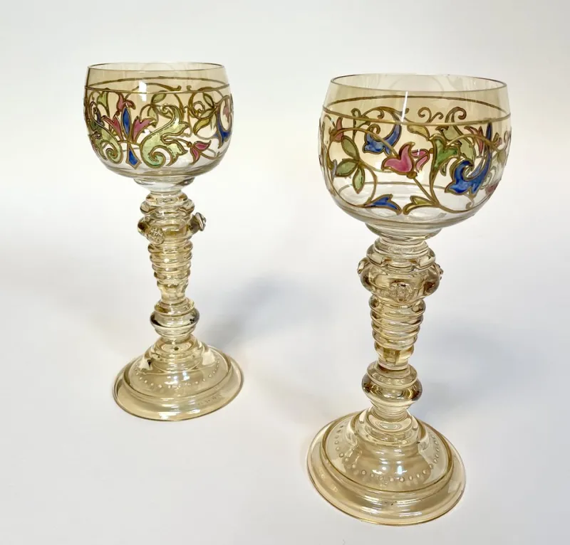 Pamono Art Nouveau Roman Style Wine Glasses with Hand-Painted Crystal Glass from Glashütte Theresienthal, Germany, 1920s, Set of 2> Glassware
