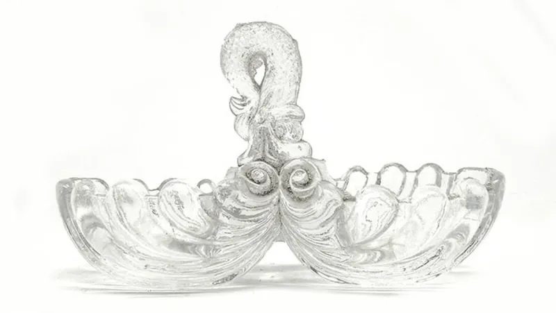 Pamono Art Nouveau Salt and Pepper Holder by Niemen Glassworks, Poland, 1920s> Salt & Pepper Shakers