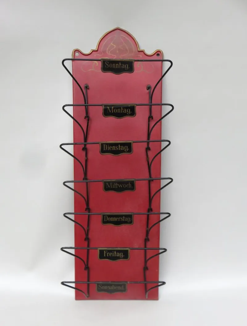 Pamono Art Nouveau Wall Newspaper Stand in Metal Bordeau Red, Black & Gold, 1890s> Magazine Racks