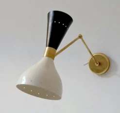 Outlet Pamono Articulated Sconce in Brass