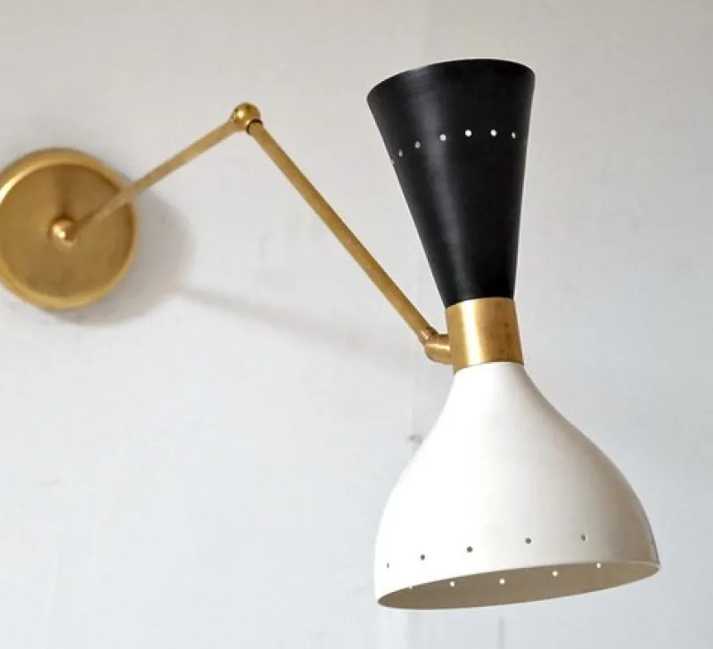 Outlet Pamono Articulated Sconce in Brass