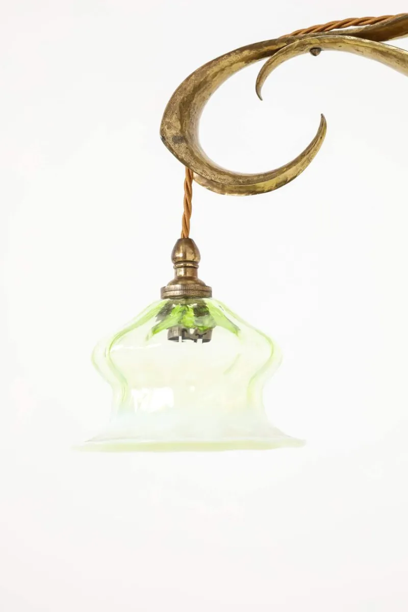 Pamono Arts & Crafts Planished Brass Wall Lamps, 1890s, Set of 2> Wall Lights & Sconces