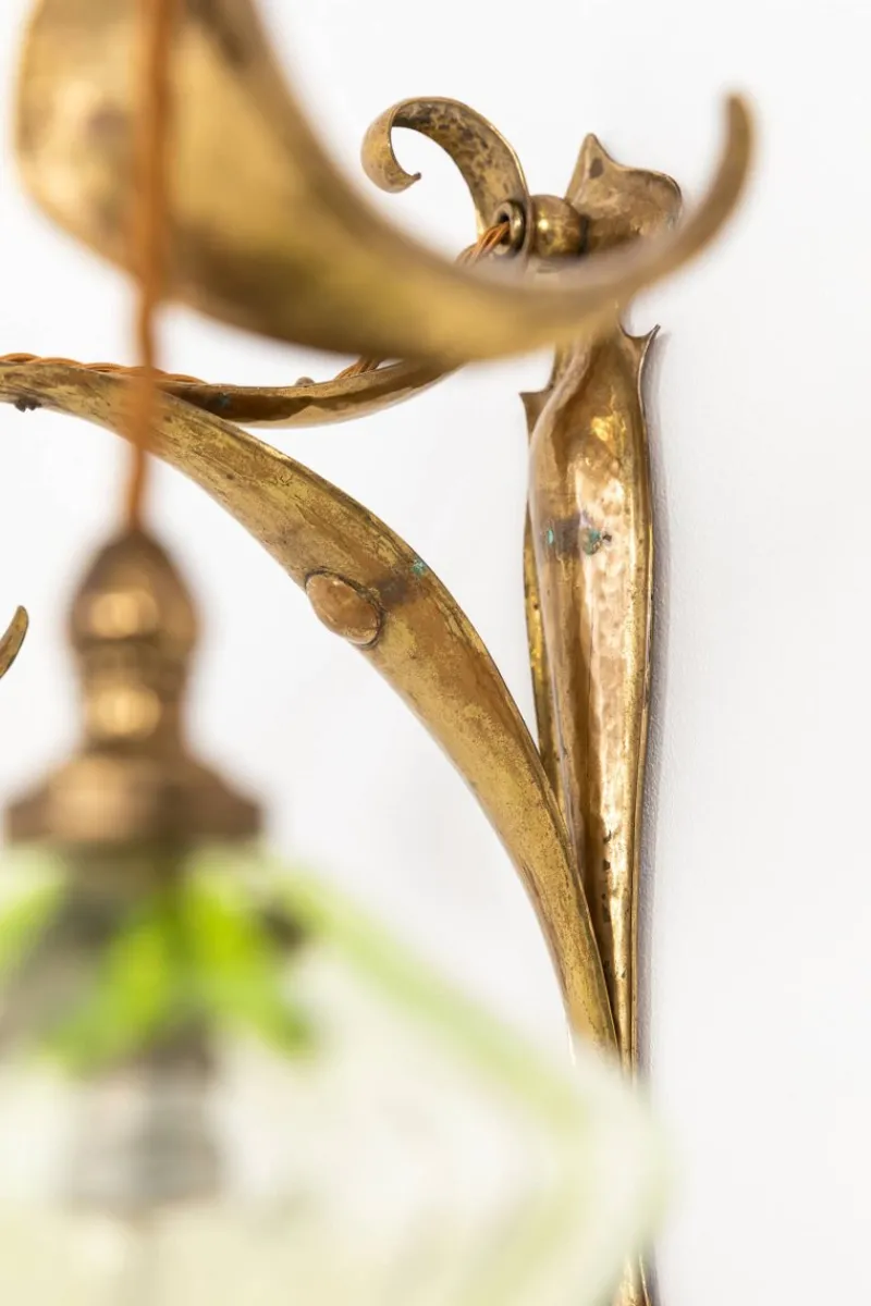 Pamono Arts & Crafts Planished Brass Wall Lamps, 1890s, Set of 2> Wall Lights & Sconces