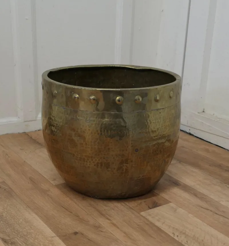 Pamono Arts and Crafts Brass Riveted Jardiniere, 1880s> Planters And Jardiniere