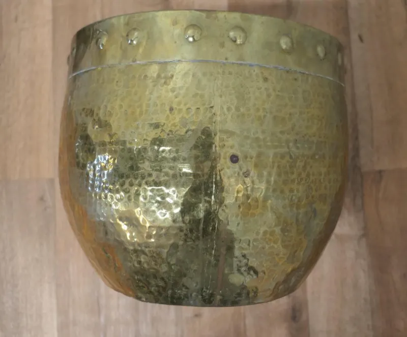 Pamono Arts and Crafts Brass Riveted Jardiniere, 1880s> Planters And Jardiniere