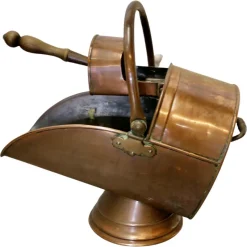 Sale Pamono Arts and Crafts Copper Helmet Coal Scuttle, 1880