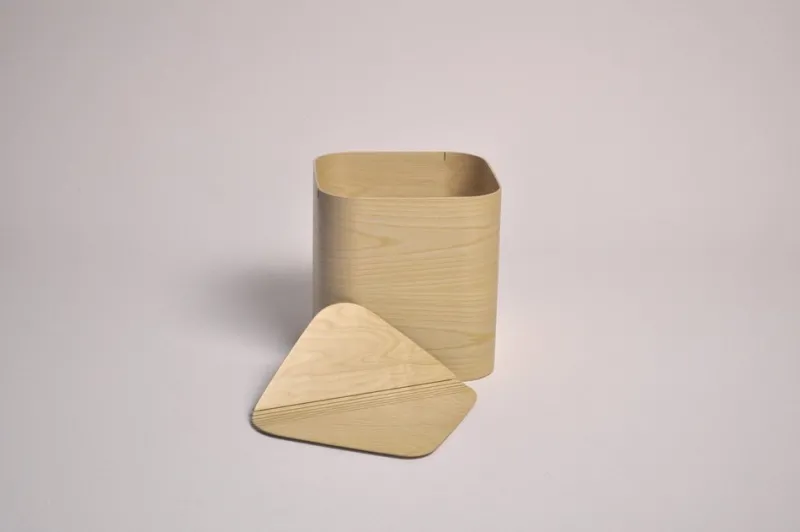 Pamono Ash Wood Laundry Basket with Flexible Lid by Villahomecollection> Trunks, Crates & Baskets