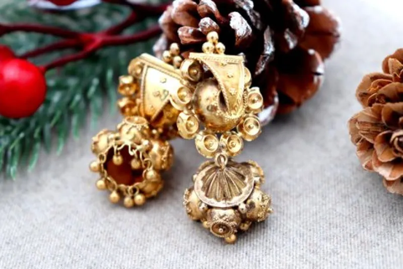 Pamono Asian Style 18 Karat Rose Gold Earrings with Articulated Firecracker Pendants, Set of 2> Earrings