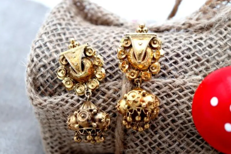Pamono Asian Style 18 Karat Rose Gold Earrings with Articulated Firecracker Pendants, Set of 2> Earrings