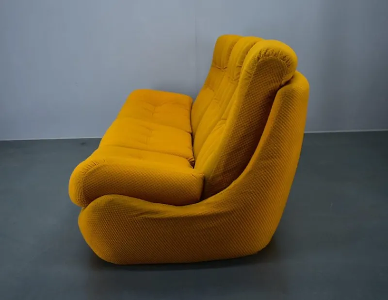 Pamono Atlantis Three-Seater Sofa in Yellow, 1960s> Couches & Sofas